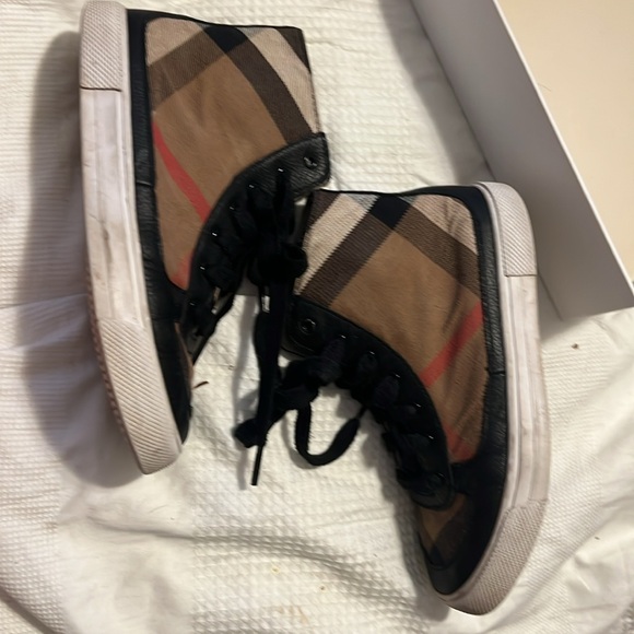 Burberry high tops - Picture 4 of 6